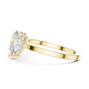 Anillo de Compromiso de Oro Amarillo con Tres Diamantes en Forma de Pera para Mujer, Joyería Fina Clásica - Product Image 4