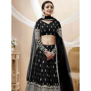 Vestido de cóctel negro de georgette, lehenga choli para recepción con trabajo de zari - Product Image 3