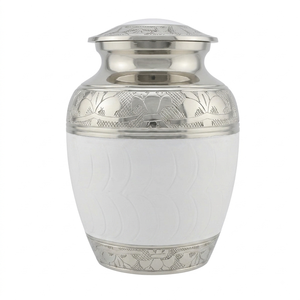 Urna Funeraria de Aluminio Ecológica y Duradera con Hermosa Banda Grabada en Color Plata y Naranja, Apta para Cenizas Humanas, de Bebés y Mascotas - Product Image 6