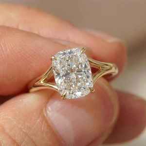 Diamant de laboratoire premium en or jaune 14 carats pour femme, coupe radiante 1,2 carats, VVS brillant, certifié IGI, pour mariage et fiançailles, style vintage - Product Image 1