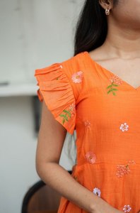 Vestido maxi hermoso y cómodo, elegante con cuello único y mangas distintivas, de algodón transpirable y tela suave. - Product Image 4