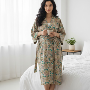 Kimono Artesanal de Algodón con Estampado Floral Gris |   Bata de dormir de manga larga con cuello en V para mujer |   Bata de Spa Larga de Algodón Puro, Diseño Exclusivo - Product Image 2