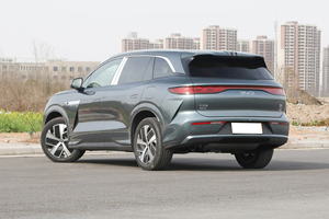 BYD Tang L DM-P 2025, Modelo Insignia con Radar, Tracción en las Cuatro Ruedas, 200 km de Autonomía, SUV Híbrido Enchufable de 7 Plazas - Product Image 4