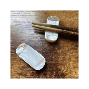 Support de repose-baguettes japonais style sushi, incroyable incrustation de perles, support de baguettes en forme de poisson et de fleur, forme ronde - Product Image 6