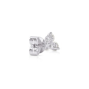 Boucles d'oreilles clous en diamant de laboratoire certifié IGI, taille Aura Cushion, or blanc 14K plaqué rhodium, coupe grappe halo, luxe, mariage, joaillerie fine - Product Image 1