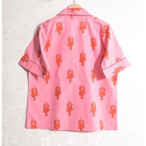เสื้อชุดนอนแขนสั้นพิมพ์ลายกุ้งก้ามกรามสีชมพูสำหรับผู้หญิง ปกคอปกติดกระดุม ผ้าฝ้ายลำลองสำหรับฤดูร้อน - Product Image 4