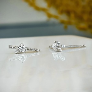 Boucles d'oreilles clous en diamant rond brillant cultivé en laboratoire en or massif 14 carats, bijoux élégants et minimalistes pour femme, idéales pour les mariages et les cadeaux. - Product Image 5