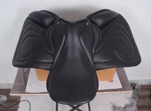 อานม้ากระโดดแบบอังกฤษคุณภาพสูงใหม่อานม้าสัมผัสแบบใกล้ชิดหนังพร้อมต้นไม้พลาสติก - Product Image 4