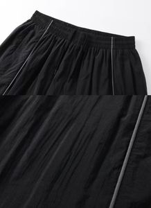 Conjunto Deportivo Personalizado para Hombre y Mujer, Chaqueta Holgada con Cremallera y Capucha, Pantalones Deportivos, Cortavientos con Logotipo Reflectante, Venta al Por Mayor 2026 - Product Image 5