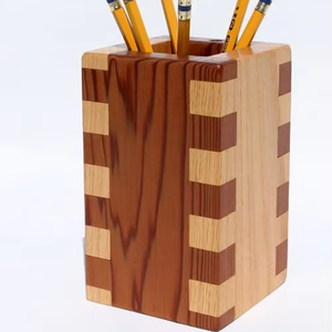 Organisateur de bureau en bois naturel fait main, porte-papeterie poli au design minimaliste pour le bureau et la décoration de la maison - Product Image 1