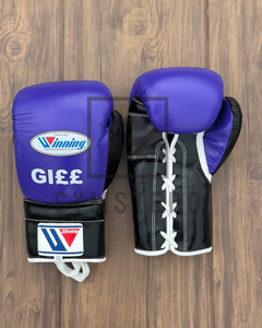 Ensemble de gants de boxe en cuir de haute qualité personnalisables pour l'entraînement aux arts martiaux, comprend des gants à doigts entiers avec sangle réglable au poignet - Product Image 3