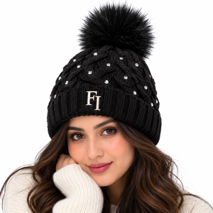 Bonnet d'hiver en tricot torsadé noir avec pompon et strass, logo brodé personnalisé, pour femme, casquette tendance, fournisseur B2B en gros - Product Image 1