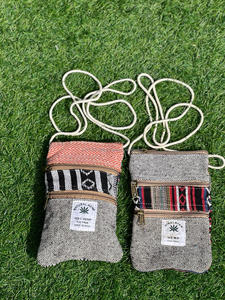 Pochette à bandoulière en chanvre de l'Himalaya multi-poches faite à la main petit sac à bandoulière écologique Style Boho voyage cou portefeuille inde - Product Image 4