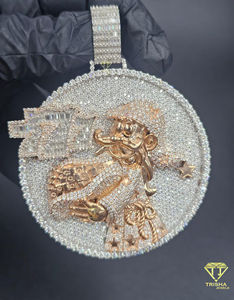 Pendentif personnalisé en diamant avec personnage de dessin animé, médaillon rond glacé, bijou tendance hip-hop - Product Image 2