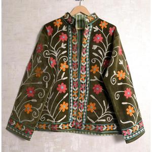 Chaqueta de Invierno Acolchada de Terciopelo Indio con Bordado Suzani, Cuello Alto, Tejida a Mano, Estilo Boho, Manga Larga, Diseño Tradicional para Mujer - Product Image 1