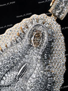 Pendentif unique en argent 925 plaqué or avec diamants en moissanite, représentant la Vierge Marie, collier religieux tendance hip-hop - Product Image 3