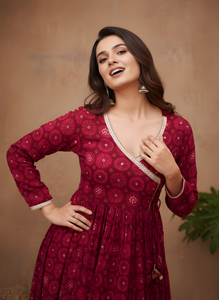 Ensemble Kurta Angrakha en soie Delta imprimée numérique rose Rani avec dupatta pour femme, entièrement cousu, 2,70 m de long, coupe ample, vente en gros, stock disponible - Product Image 5