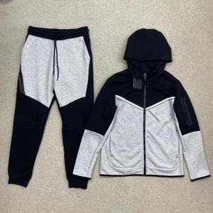 Ensemble de survêtement en gros pour hommes – Sweat à capuche et pantalon de jogging en polyester, 2 pièces, colorblock, tenue de sport pour la course, la gym et l'entraînement - Product Image 2