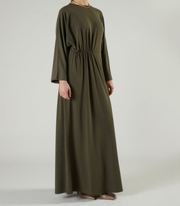 Robe maxi élégante de style Abaya de Dubaï pour femmes, avec une forme ronde simple, vêtements islamiques pour femmes, vêtements arabes, vêtements du Golfe - Product Image 1