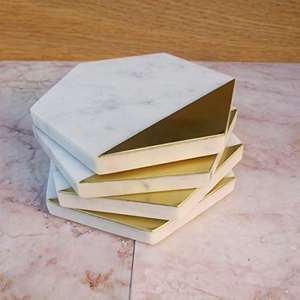 Posavasos de Mármol y Latón con Acabado Dorado para Oficina y Hogar - Product Image 4