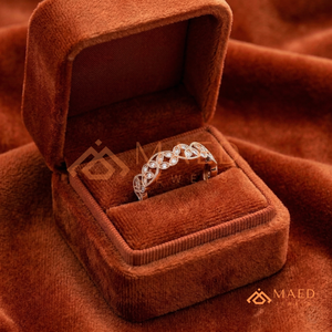 แหวนมอสซาไนต์ชุบทองคำขาว 18K สไตล์คลาสสิก ลายดอกไม้แบบวินเทจ สำหรับผู้หญิง ประดับเพชรแล็บระยิบระยับ เหมาะสำหรับเป็นแหวนแต่งงาน - Product Image 2