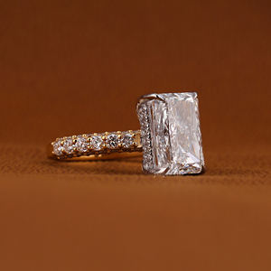 Anillo de Compromiso de Lujo en Oro Sólido de 14K Chapado en Oro Rosa con Diamante Cultivado en Laboratorio de 5.00 CT, Corte Radiante, Banda Pavé para Mujer, Certificado IGI - Product Image 6