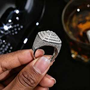 Bague pour homme en argent sterling 925 avec diamant Moissanite VVS taille ronde, style Hip Hop de luxe, micro-pavé, faite à la main - Product Image 2