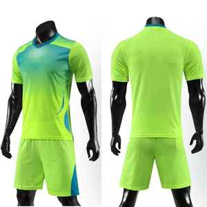 Ensemble de maillot de football rétro violet authentique, inspiré du style du joueur double trophée honoré, deuxième tenue 16-17, coupe uniforme Madridish - Product Image 2