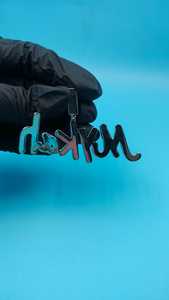 Pendentif personnalisé avec nom en lettres serties de diamants, coupe baguette, en moissanite, style hip-hop - Product Image 4
