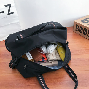 Sac de voyage pliable personnalisé, léger, pour le sport, avec intérieur spacieux et fermetures éclair sécurisées - Product Image 3