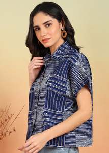 Chemise à col pour femme en coton bleu à imprimé géométrique, coupe classique, manches courtes, style décontracté international pour le bureau - Product Image 5