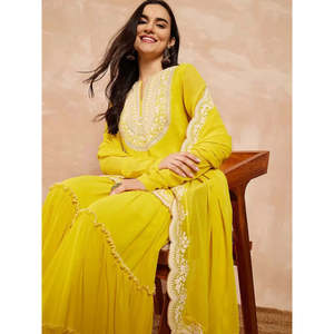 Traje de Fiesta con Sharara Plazzo y Dupatta UC-1204 - Product Image 2