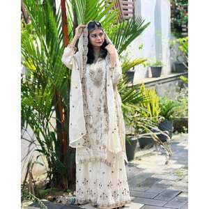 Conjunto de Traje de Satén con Bordado de Lentejuelas y Zari para Fiestas, Talla XL, Manga Larga con Diseño Elegante - Product Image 3