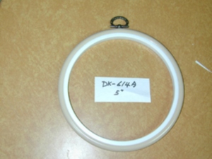 Ensemble de cerceaux à broder en plastique flexible DK-614A - Outils manuels durables de style vintage en provenance de Taïwan pour les projets de broderie - Product Image 6