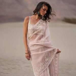 Sari de organza suave premium con bordado de lentejuelas en C-Pallu y borde con trabajo de calado, con blusa a juego de Royal Export - Product Image 4
