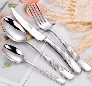 ชุดช้อนส้อมสแตนเลสพรีเมียม ทนทาน เหมาะสำหรับใช้ในเชิงพาณิชย์และในบ้าน - Product Image 6