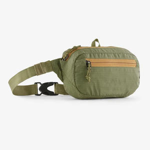 Sac banane unisexe d'extérieur en nylon résistant à l'eau avec sangle réglable et fermeture éclair, dos souple, vert sarcelle, ajustement confortable - Product Image 4