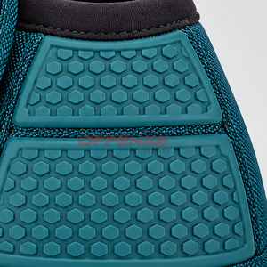 Botas de montar a caballo de color personalizado con construcción de goma duradera, ajuste cómodo y cierres seguros para un estilo elegante. - Product Image 4