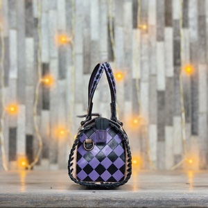Bolso de mano Speedy de cuero genuino a cuadros morado y negro de diseñador, moderno, con asa superior y cierre de cremallera, tipo bolso de hombro. - Product Image 2