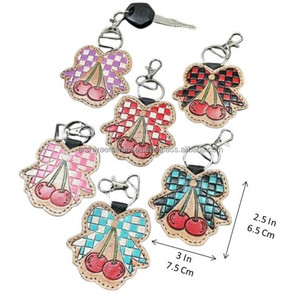 Porte-clés en cuir à carreaux, style nouveau, design artisanal, luxe personnalisé, véritable cuir de vache, accessoires cadeaux unisexes - Product Image 2