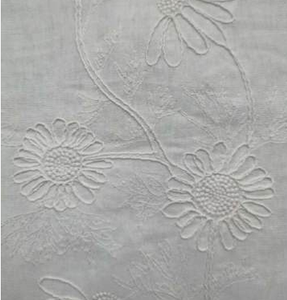 Tela de Encaje Bordado con Diseño Floral, Material Suave y Elástico para Vestidos, Producción Textil, Venta al Por Mayor - Product Image 4