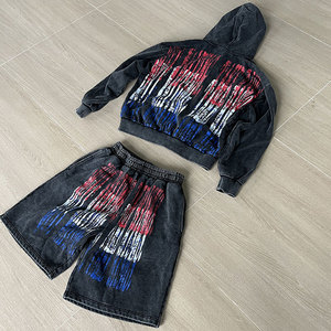 Ensemble de survêtement unisexe noir, rouge et bleu imprimé, à capuche, respirant, avec cordon de serrage, manches longues, coupe ample, décontracté, sweat-shirt et short - Product Image 1