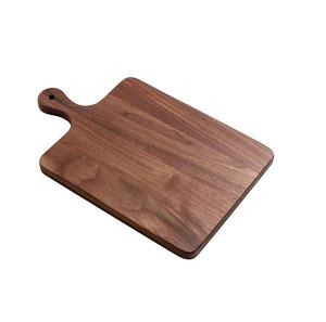 Planche à découper élégante en bois naturel pour comptoir de cuisine moderne, préparation alimentaire, design robuste et durable - Product Image 1