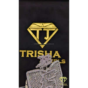 Colgante de Personajes y Números con Incrustaciones de Diamantes Moissanite VVS de Alta Calidad Premium con Plata de Ley 925 por Trisha Jewels - Product Image 4
