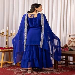 Ensemble Kurta Sharara en Georgette Brodé Bleu VASTRA COTTAGE avec Dupatta à Bordure en Dentelle, Tenue Traditionnelle Ethnique pour Femmes, Vêtements de Fête - Product Image 4