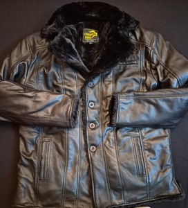 Chaqueta de Cuero para Hombre, Forrada con Sherpa, Cierre de Botones, Estilo Motociclista, Cuello de Piel Sintética, Ropa Exterior Informal - Product Image 1