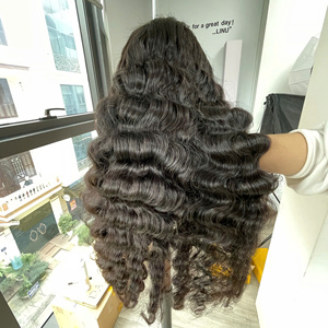 Extensions de cheveux naturels vierges vietnamiens 100 % bruts, tissage en dentelle, ondulations profondes, couleur naturelle, super double drawn, prix de gros - Product Image 1