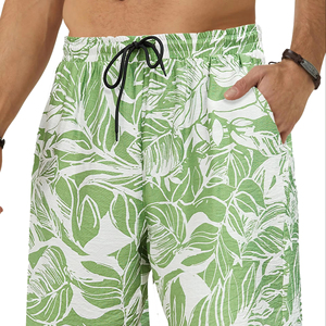 Pantalones cortos de hombre con estampado de palmeras, cintura elástica con cordón, estilo tropical, para verano, playa, vacaciones, coloridos, camisa blanca de verano para hombre - Product Image 1