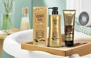 Champú 2 en 1 Natural a Base de Hierbas para Control de la Caspa y Grasa del Cuero Cabelludo, para un Cabello Fresco y Limpio, Cuidado Diario - Product Image 6