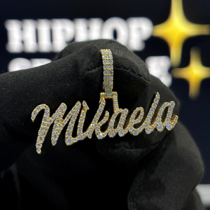 Colgante Personalizado HIPHOP SPARKLE con Nombre Mikaela, Plata de Ley 925, Chapado en Oro, Moissanita VVS, Collar con Letras Escritas Estilo Hip Hop - Product Image 5